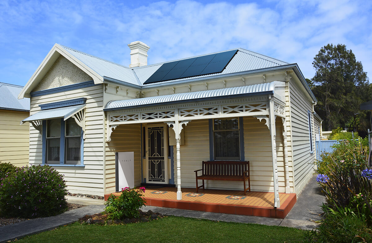 Solar Battery Rebate Victoria - $5,000 Subsidies | Natural Solar